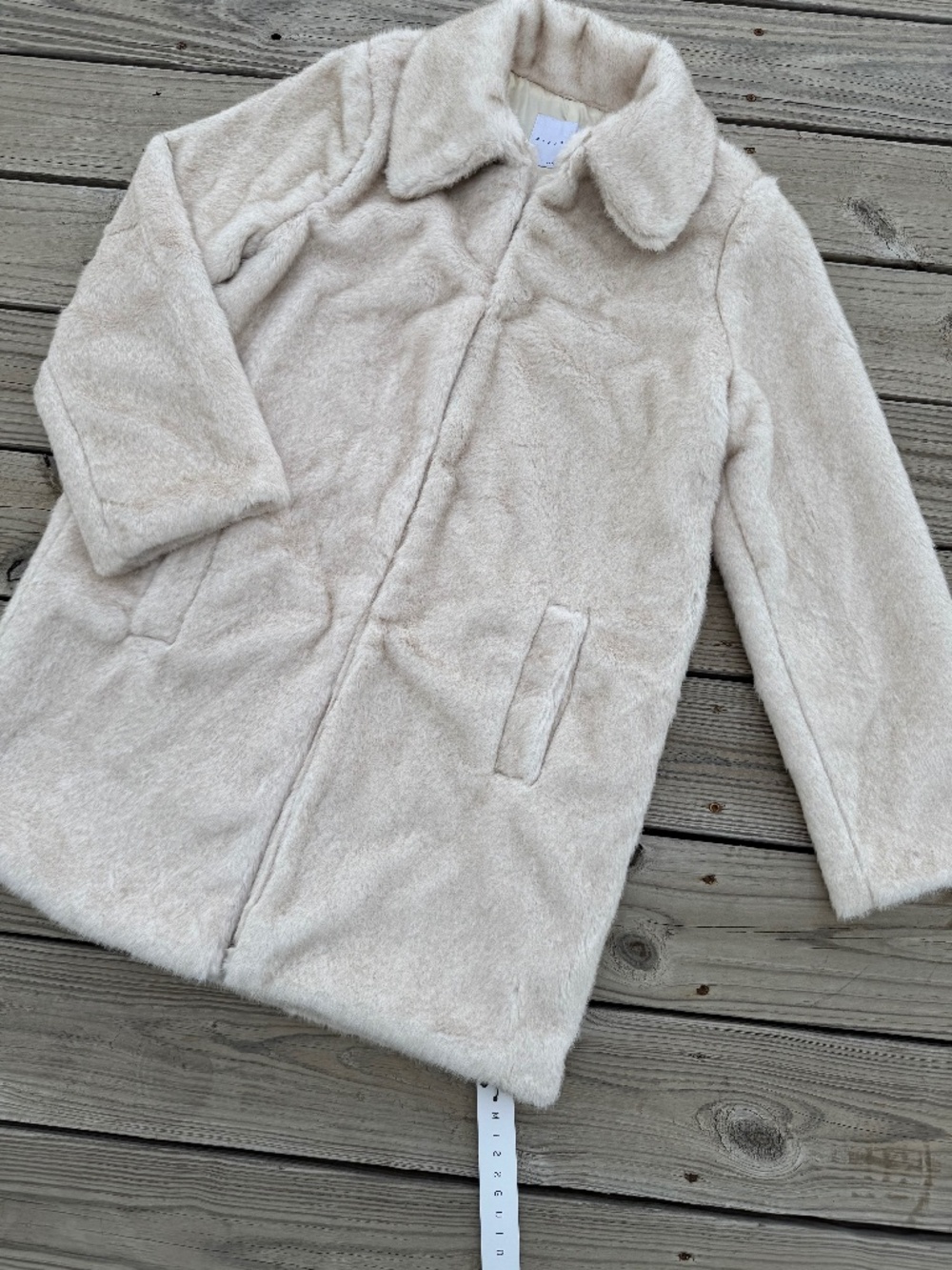 NWT Missguided Beige Faux Fur Coat Size L | Soft & Cozy